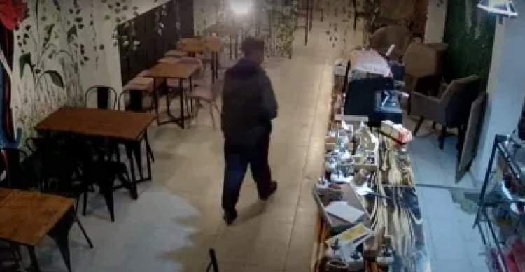 Roban en un local céntrico