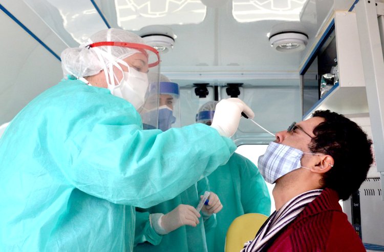 Los casos de Covid aumentaron significativamente en poco más de un mes