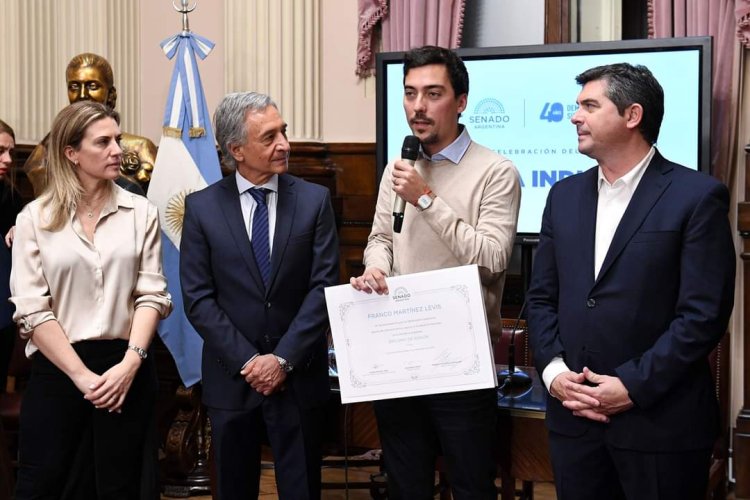 En el día de la Industria, el Senado entregó diplomas a  referentes del sector