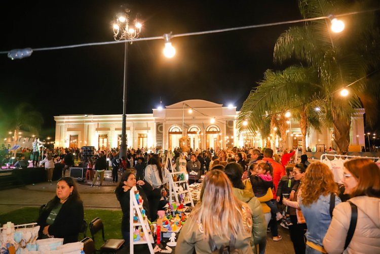 Feria del Andén: vení a pasar la tarde del sábado con arte diseño y música en vivo