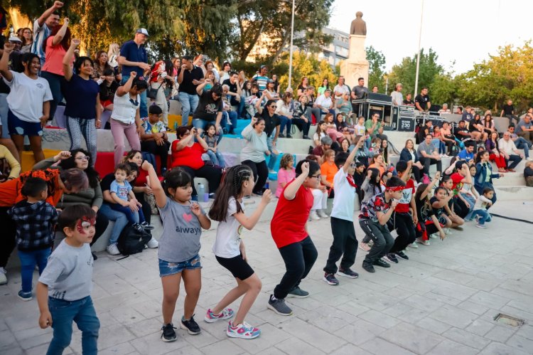 La Feria del Andén de Capital volvió a ser un éxito