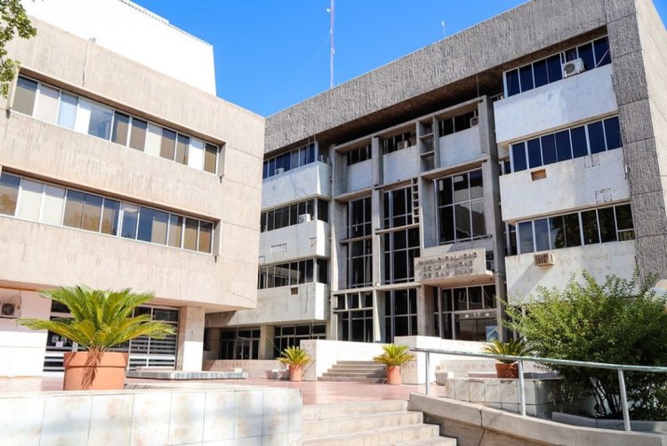 Así será el funcionamiento de los servicios en Capital por feriados, turístico y nacional