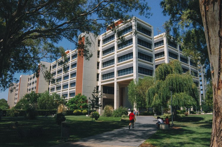 Muere un hombre cuando caminaba en la zona del Centro Cívico