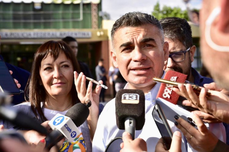 Gramajo voto acompañado de la intendenta electa