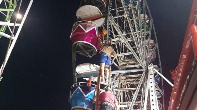 Pánico en el Parque de Diversioines; once personas atrapadas