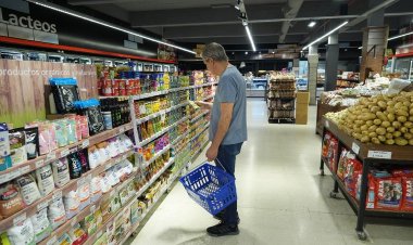 La inflación desaceleró en octubre: fue del 8,3%