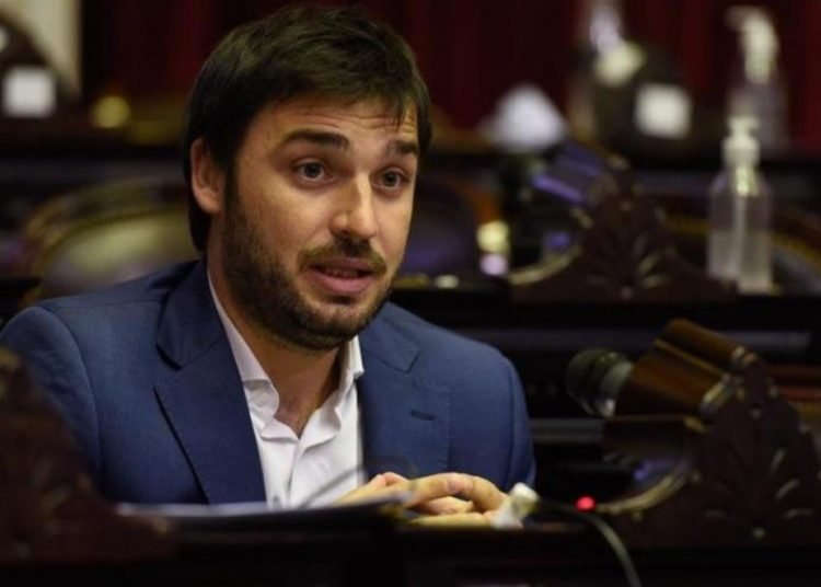 Ignacio Torres NO podrá pagar los aguinaldos en Chubut