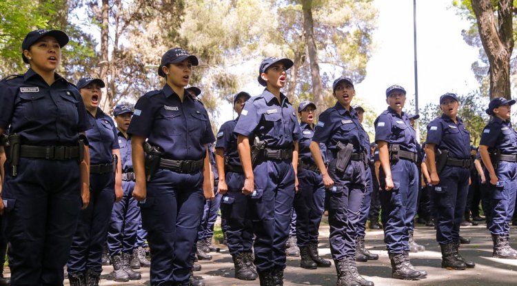 Toman juramento a más de 400 policías