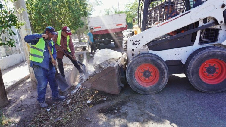Pocito: Recuperan el espacio de la ex vía del ferrocarril entre calle 5 y 6