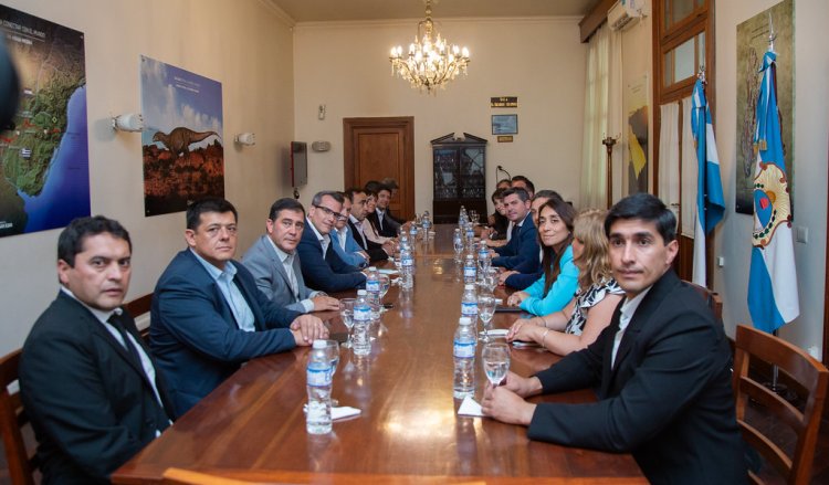 Los intendentes de San Juan se reunieron con Orrego y se mostraron muy conformes
