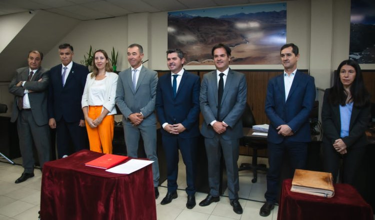 Orrego asistió a la asunción del fiscal de Estado Adjunto Sebastián Dávila