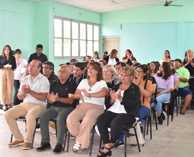 Ullum capacita a más emprendedores ceramistas