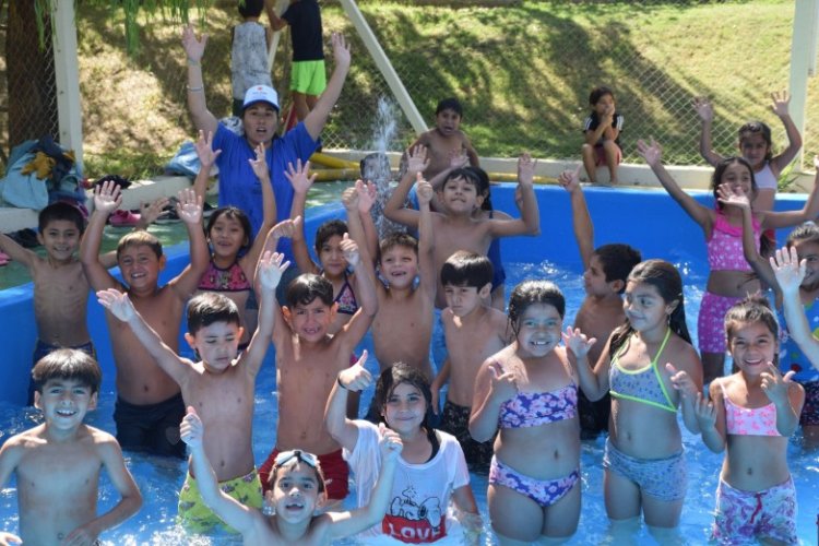 2500 personas disfrutan de las colonias en Albardón, Angaco y San Martín