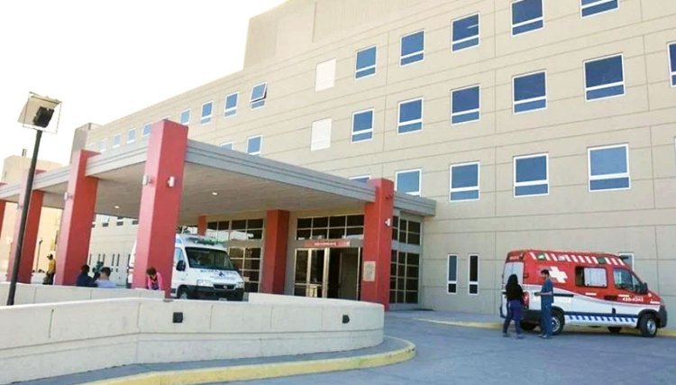 Violento choque en Sarmiento, sus ocupantes están graves