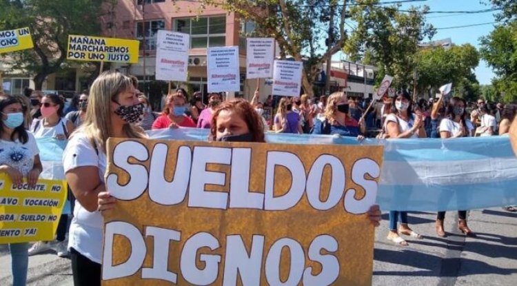 Anuncian paro nacional docente para este lunes