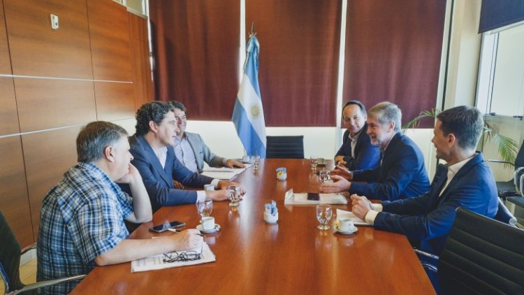 Producción y Aduana trabajan para el desarrollo del comercio internacional