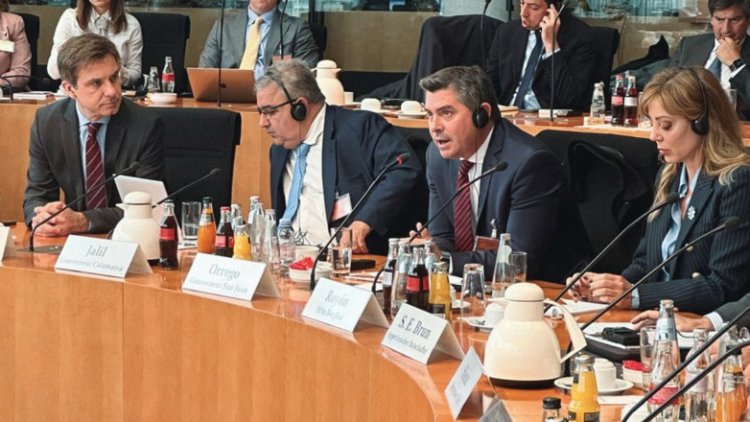 Orrego continúa buscando inversiones en Alemania