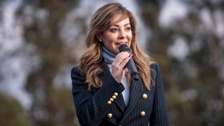 Royon puso a disposición su renuncia