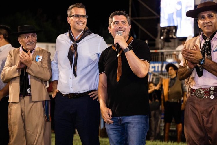 El gobernador Orrego presenció la Fiesta Nacional de Destrezas Criollas y Folklore