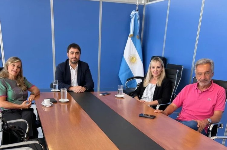 El ex senador Roberto Basualdo visitó la Subsecretaría de Trabajo