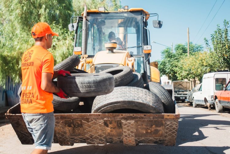 Rawson recolectó 2.600 kilos de neumáticos en desuso para su disposición final