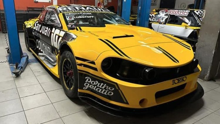 Presentaron el auto con el que Tobías Martínez debutará en el TC