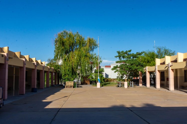 Rivadavia colaboró con 87 escuelas para volver a clases