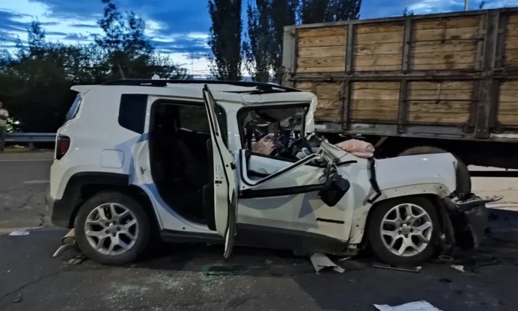 Impactante choque en plena Circunvalación deja en gravísimo estado a dos personas