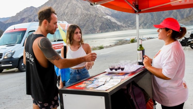 Los turistas podrán viajar a San Juan con Cuota Simple