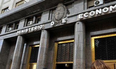 Qué gastos recortó Milei para lograr el superávit fiscal