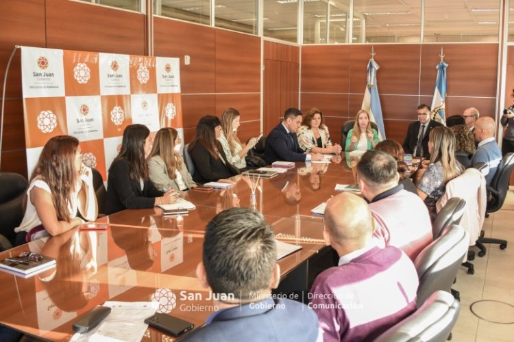 Evalúan cambios en las habilitaciones a locales para el sector gastronómico