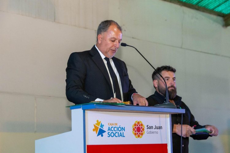 En un remate histórico Rivadavia subastó sus 25 movilidades