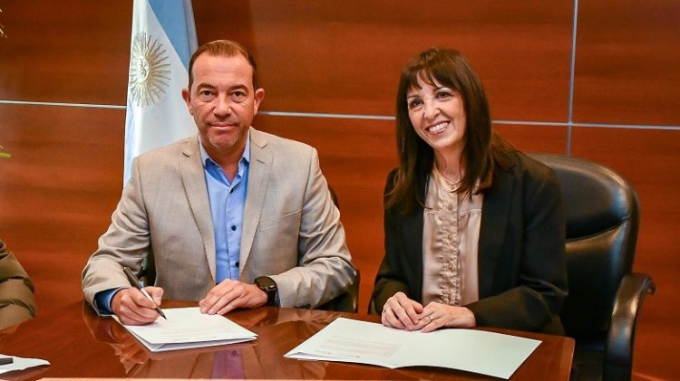 Firmaron un convenio de asistencia mutua entre Salud y Capital