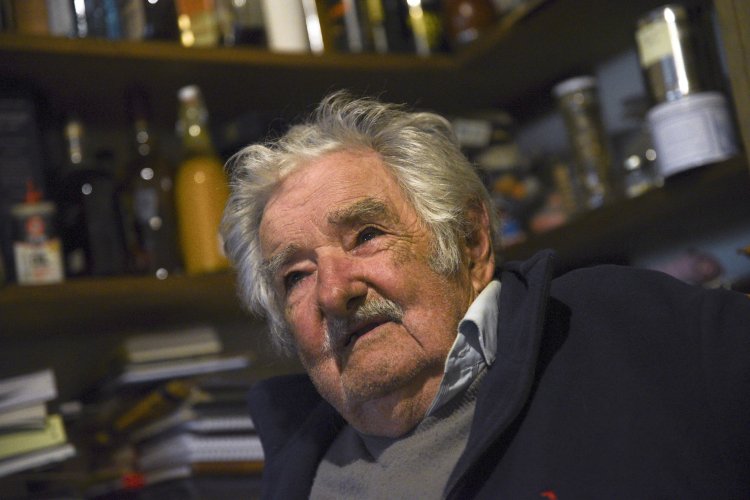Pepe Mujica reveló que tiene un tumor en el esófago