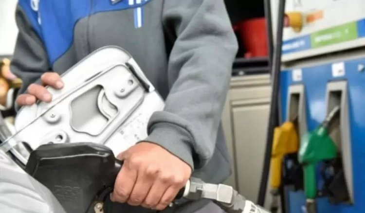 Se viene otro aumento de las naftas