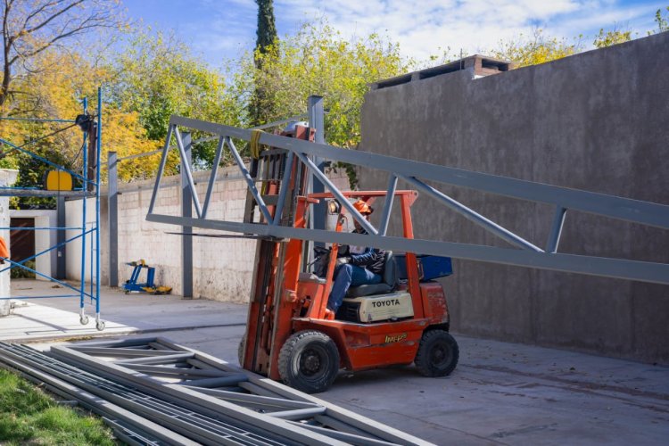 Comienza la renovación de la Unión Vecinal de Villa Balcarce en Santa Lucía