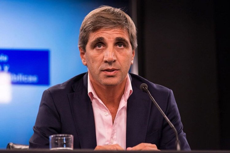 Caputo anunció que el superávit financiero superó los $17.000 millones en abril