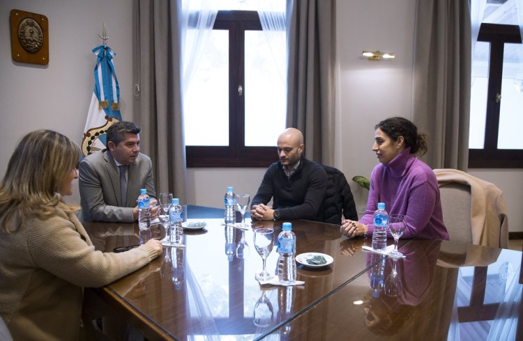 Orrego recibió a la representante de Educación del BID