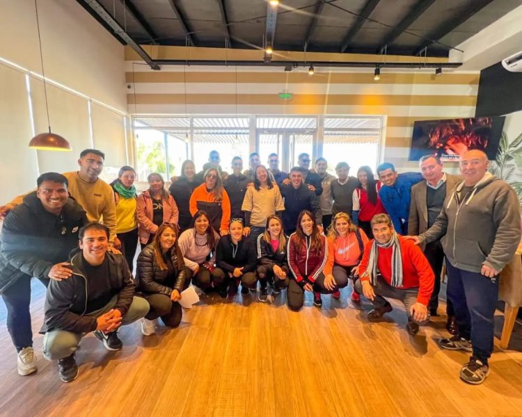 Profesores jachalleros de educación física en una Jornada  provincial