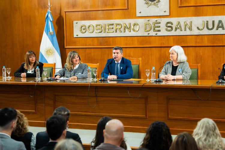 Lanzan plan de alfabetización: “Este es el puntapié para mejorar la calidad educativa de los estudiantes”