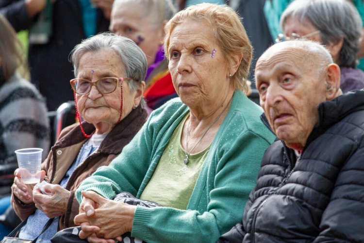 Se oficializó el bono para jubilados: cómo quedan los haberes en agosto