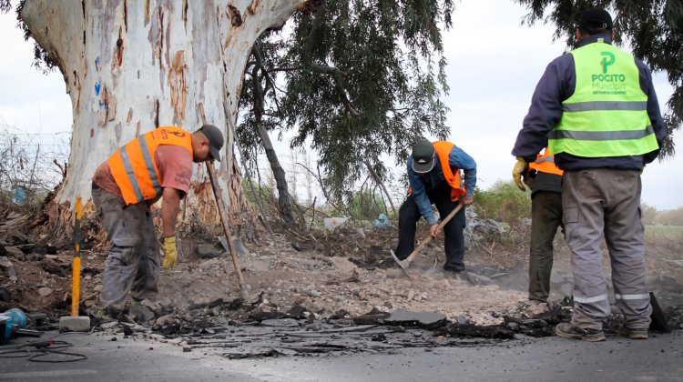 Pocito avanza con trabajos de mantenimiento vial