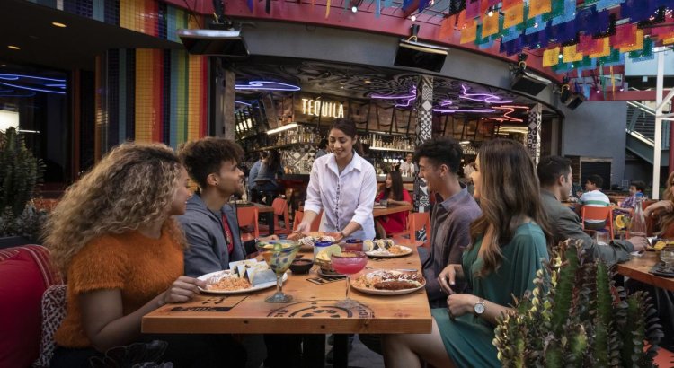 El consumo sigue en caída libre: recreación bajó 43%