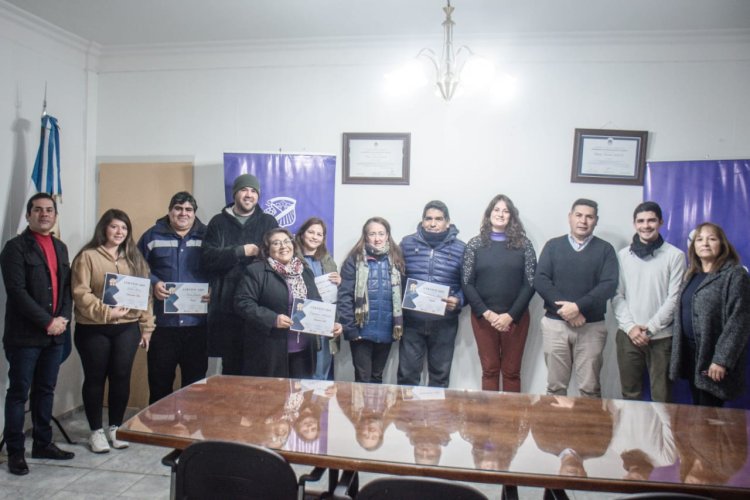 Caucete entregó certificados del programa Empleo Independiente