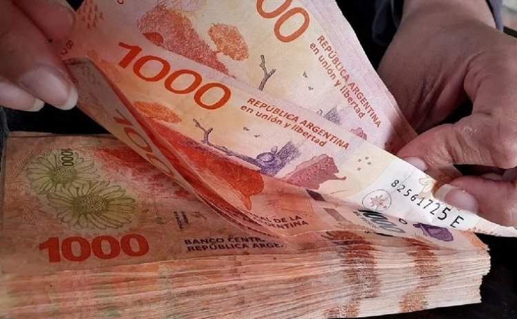El Gobierno volverá a definir el salario mínimo por decreto