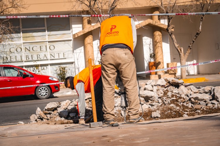 Remodelan la Plaza La Libertad para festejar un nuevo aniversario del departamento
