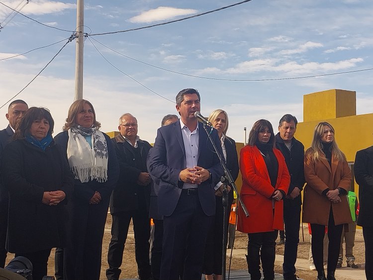 Entregaron 111 nuevas casas en San Martín