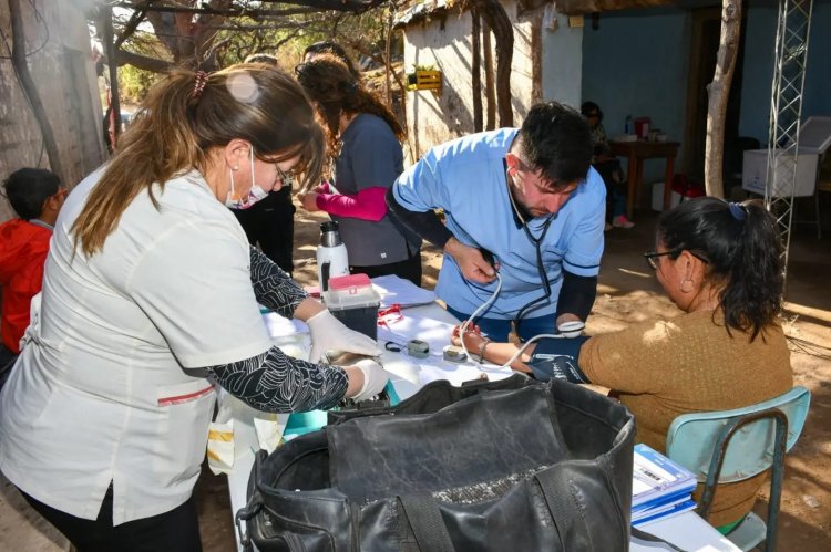 Salud despliega el primer operativo integral en Sierras de Rivero