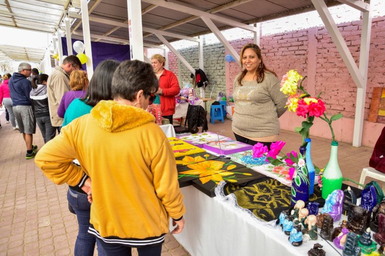 Emprendedores y artesanos presentes en la celebración de San Cayetano
