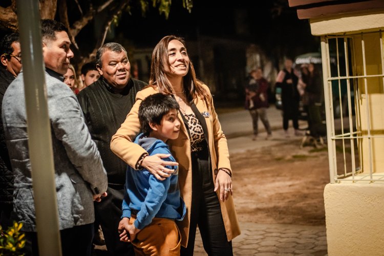 Romina Rosas inauguró iluminación y Polideportivo  en el barrio San Cayetano